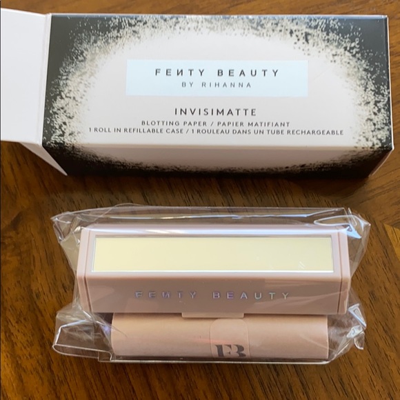 Fenty Beauty Other - Fenty Beauty Invisimatte Blotting Paper.